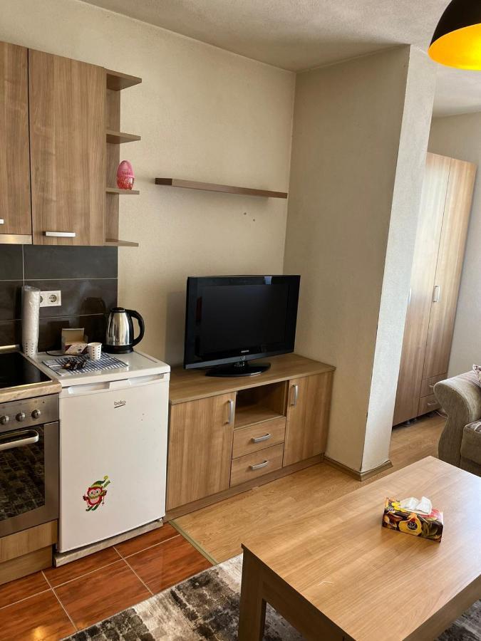 Centrum Apartments Pristina Exterior foto